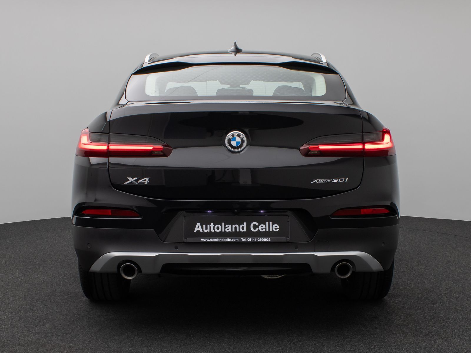 Fahrzeugabbildung BMW X4 xD30i xLine Panorama Kamera HUD DAB HiFi AHK