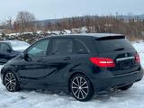 Mercedes-Benz TÜV neu /AMG Night paket - Mercedes-Benz B-Klasse: Limousine