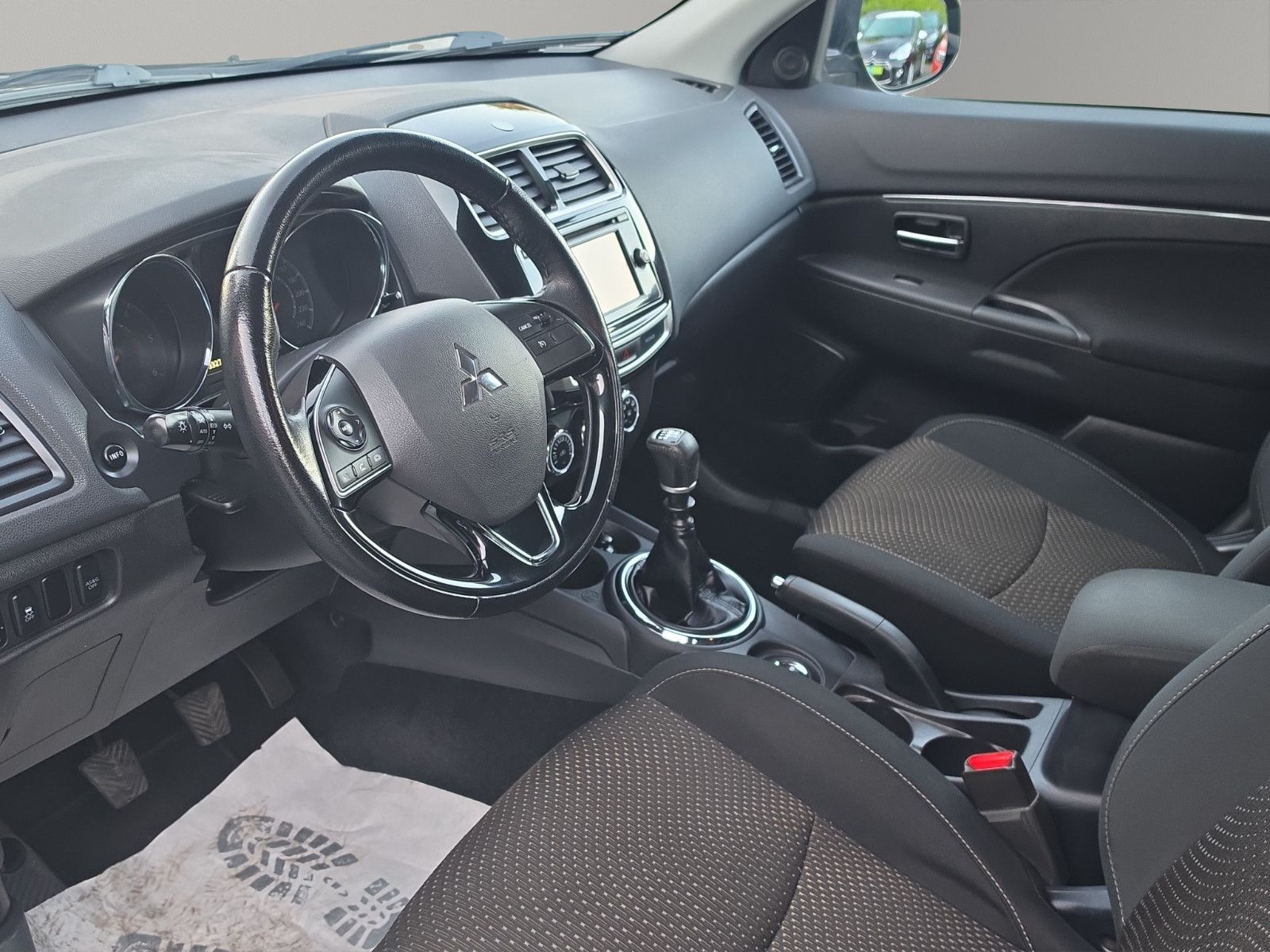 Fahrzeugabbildung Mitsubishi ASX Plus 4WD ALLRAD AUS 1.HAND AHK KAMERA
