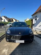 Porsche Macan - Porsche Gebrauchtwagen in Erlangen