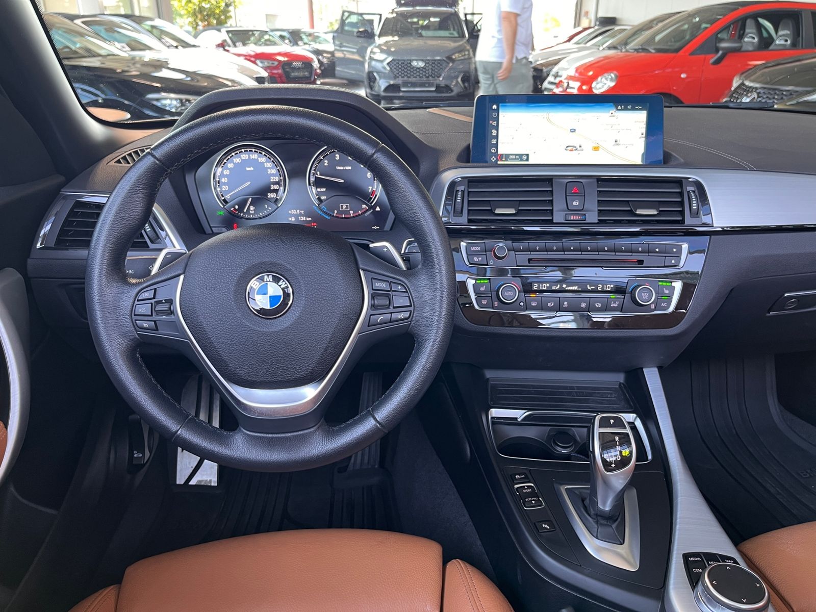 Fahrzeugabbildung BMW 220i Cabrio M Sport Shadow LED NAV RFK SHZ 18"