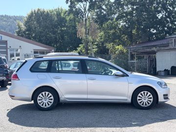 Volkswagen Golf - 6