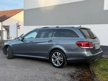 Mercedes E 220 - 5