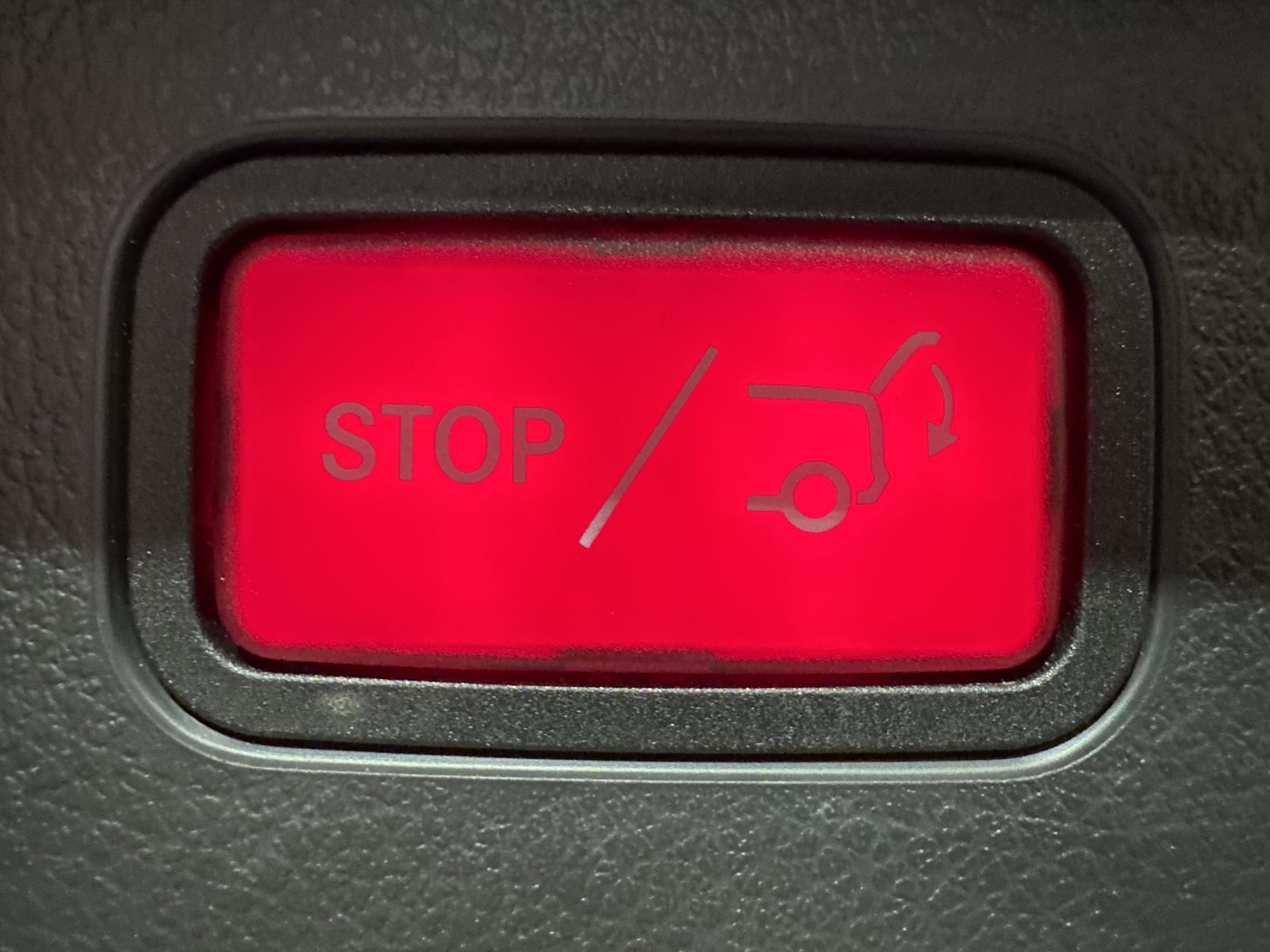 Fahrzeugabbildung Mercedes-Benz C 220d T Avantgarde NAV+LED+KAMERA+17ZO+CARPLAY