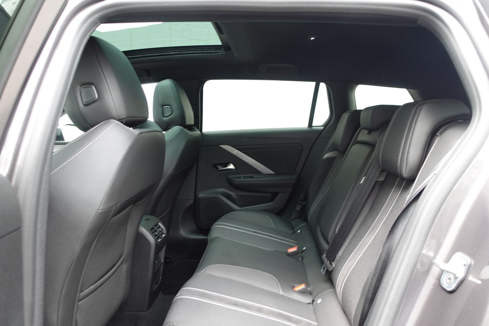 Fahrzeugabbildung Opel Astra ST GS 1.2T AUTOMATIK,Pano,Kamera,Sitzhzg