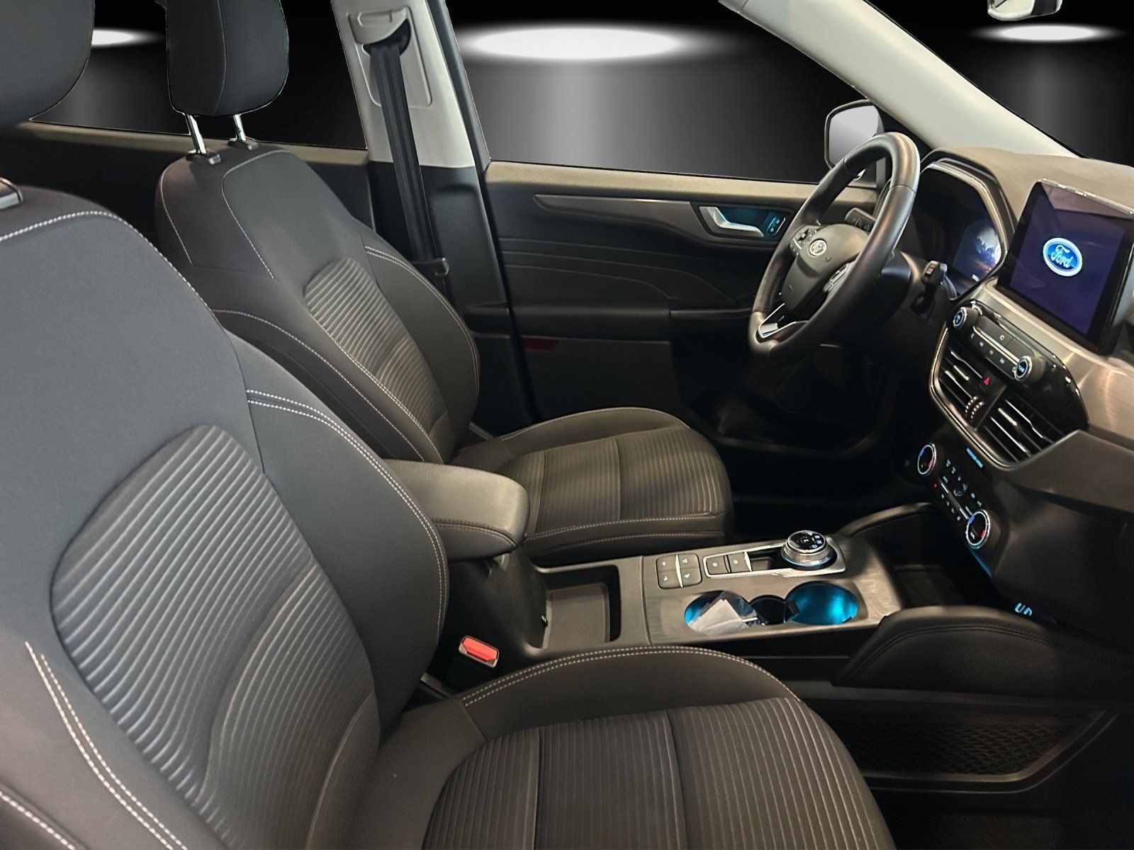 Fahrzeugabbildung Ford Kuga 2,5 Duratec PHEV Titanium