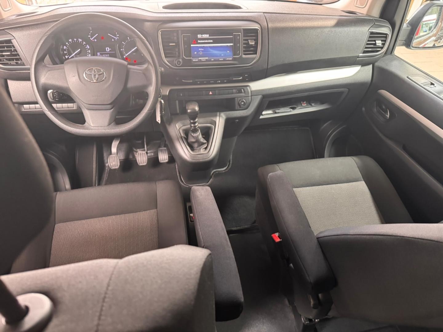 Toyota Proace Verso L2 Shuttle VERSO D4d 2.0 Bus Standh