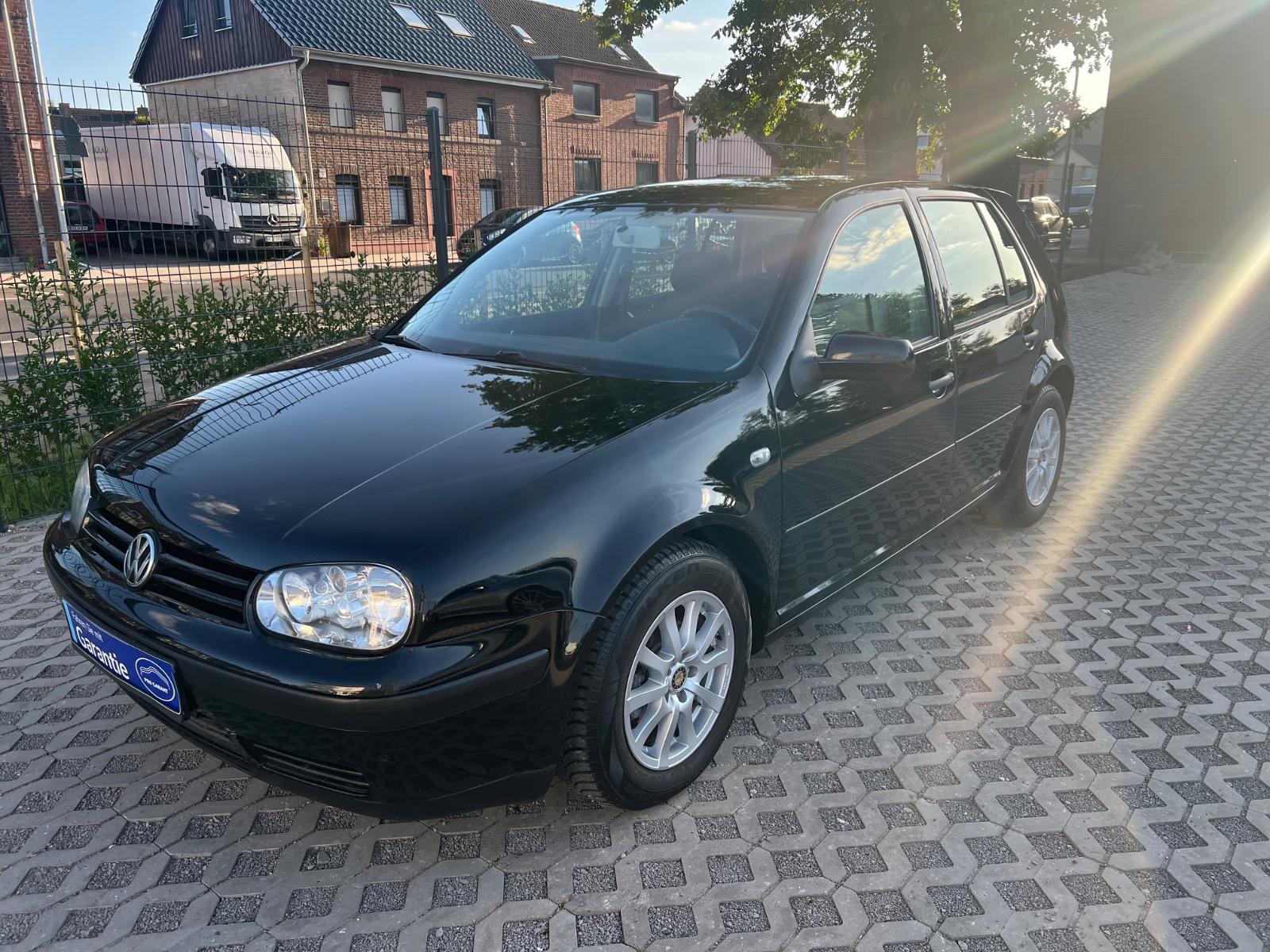 Volkswagen Golf 1.6 AUTO EDITION **AUTOMATIK**