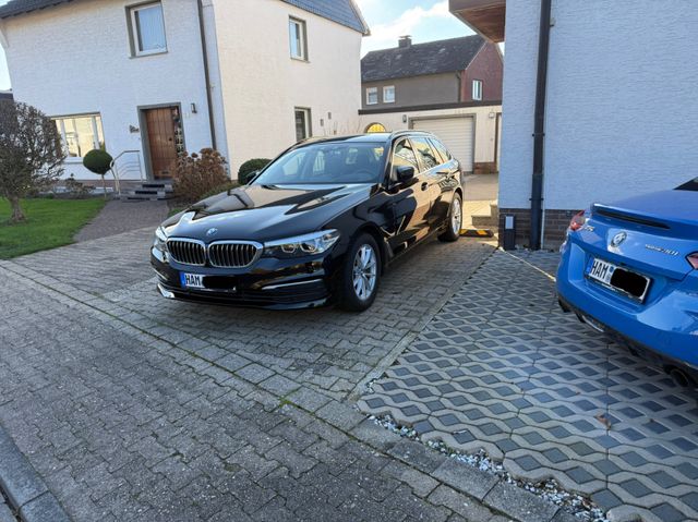 BMW 520d Touring, G31, Checkheft, Top Zustand, Apple