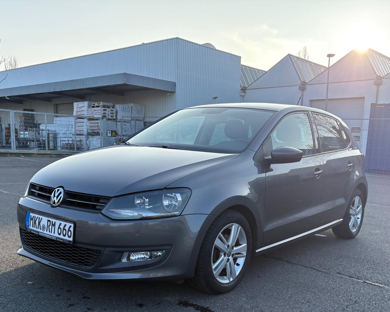 Volkswagen Polo V Team Soprt/SCHECKHEFT/SHZ/PDC