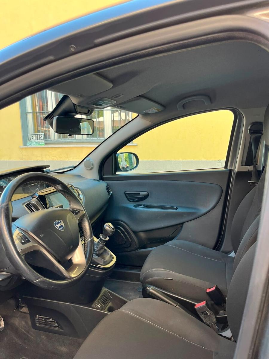 Lancia Ypsilon 1.0 Hybrid Gold - 2022.