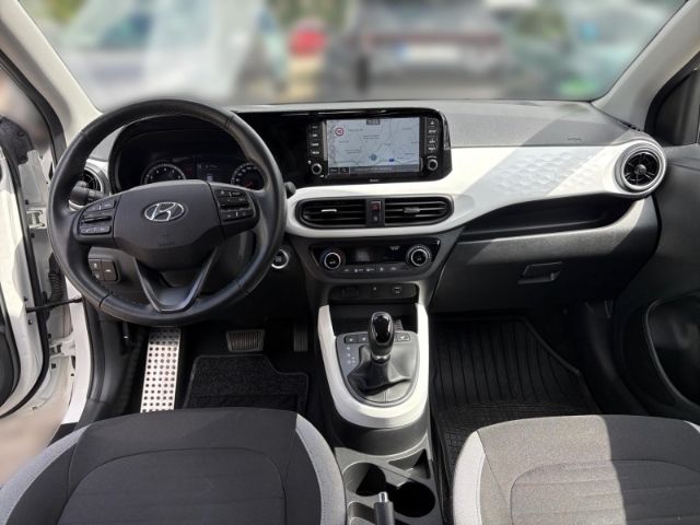 Fahrzeugabbildung Hyundai i10 1,2 Prime A/T Navi,RFK,SHZ,Klimaaut.