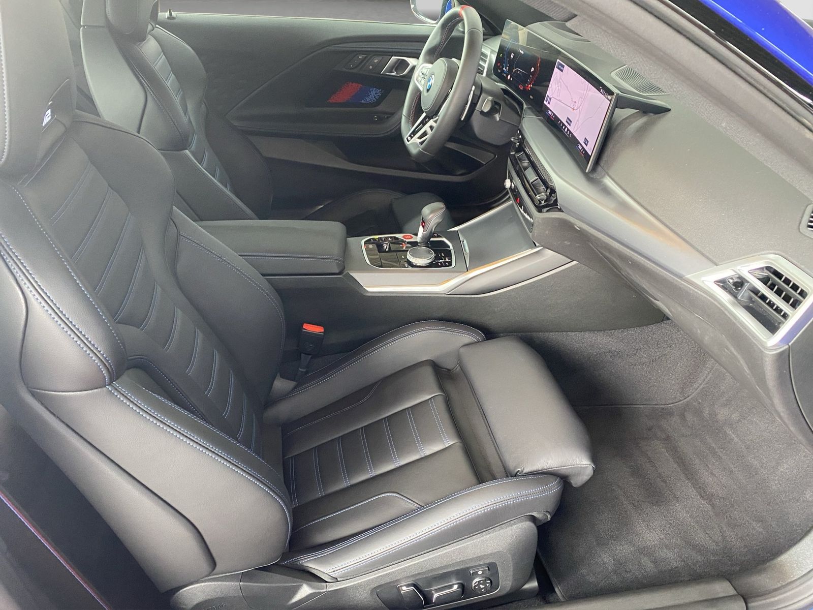 BMW M2 Coupé Shadow RFK HiFi H-K ParkA. foto 18