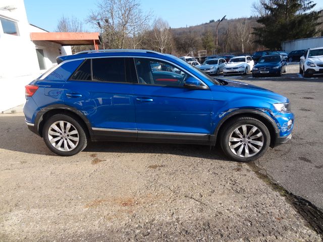 Fahrzeugabbildung Volkswagen T-Roc Sport/DSG/Pano/Kamera/150PS/42.500km/