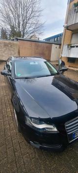 Audi auto ein Audi  A4 - Audi 80 mit Benzin-Antrieb: Kombi