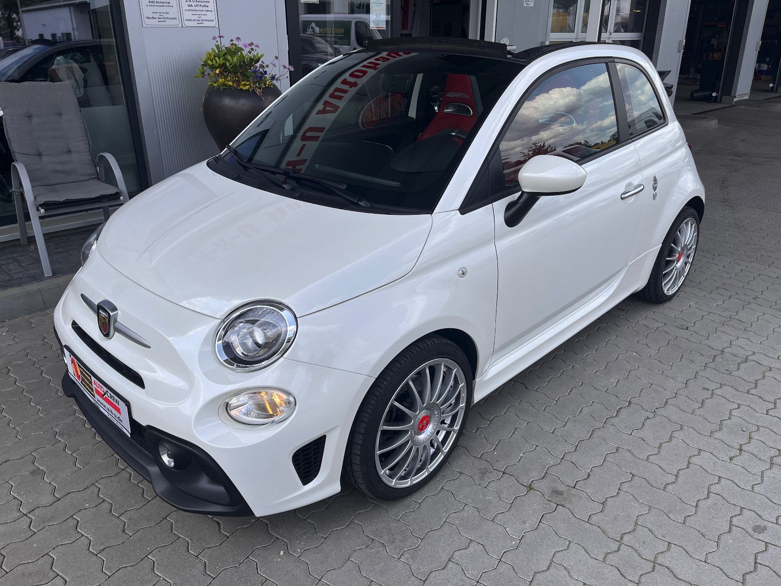 Fahrzeugabbildung Abarth 500 Cabrio 595 "70th Anniversary" 1.4 Turbo
