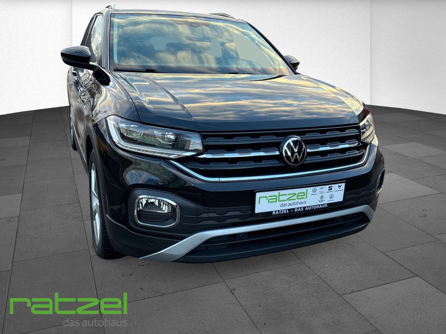 Fahrzeugabbildung Volkswagen T-Cross 1.5 TSI Style Navi+LED +Apple CarPlay An