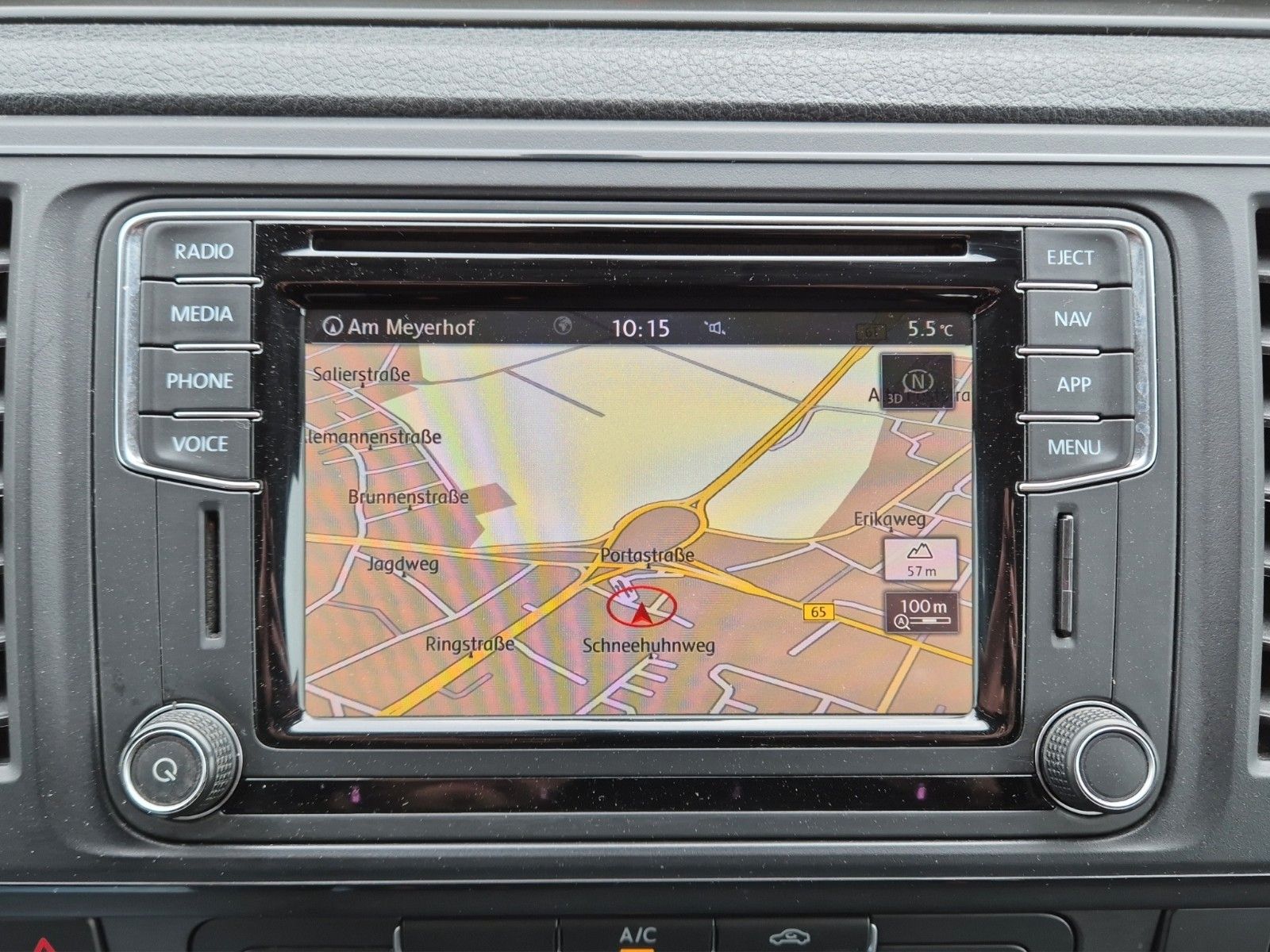 Fahrzeugabbildung Volkswagen T6 TRANSPORTER 2.0 TDI LR DSG NAVI KAM AHK ALLWE