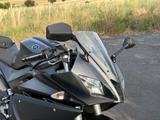 Yamaha YZF R 125 - YAMAHA SCHWARZ YZF R 125
