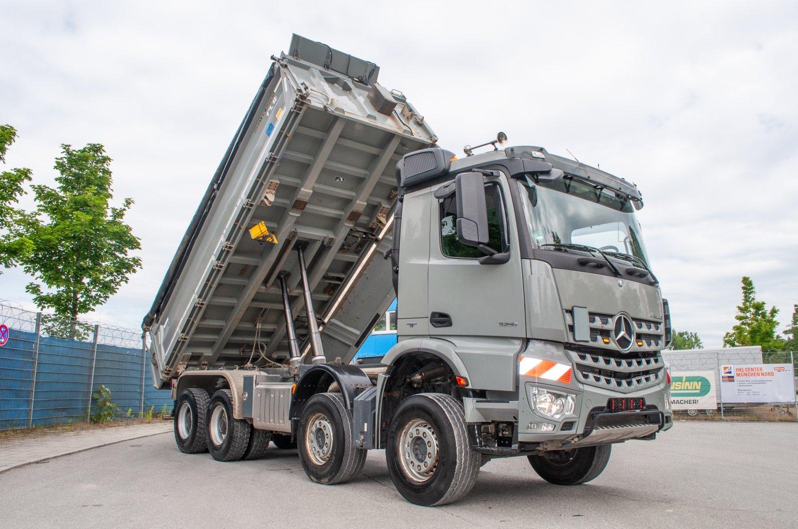 Mercedes-Benz Arocs 3251 K 8x4 Meiller