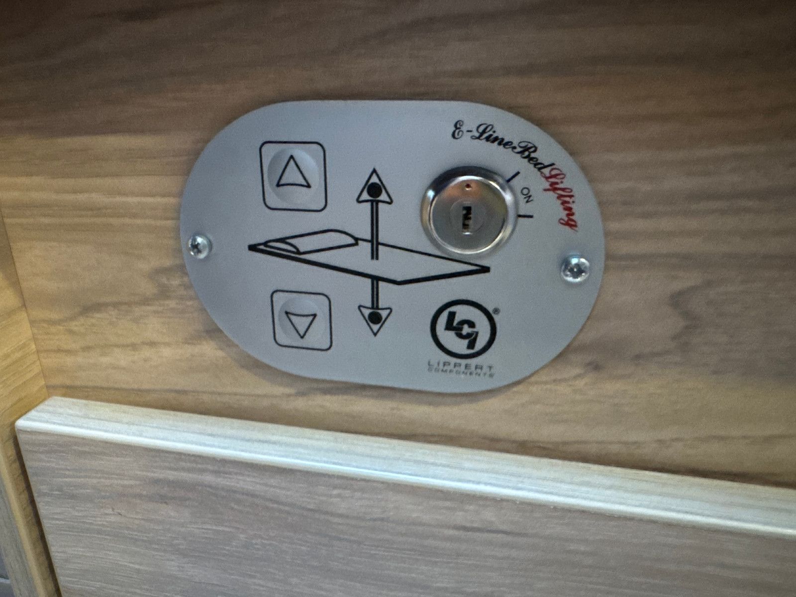 Fahrzeugabbildung Dethleffs Just Go T 7055 EB AUTOMATIK HUBBET CLESANA WC 1H