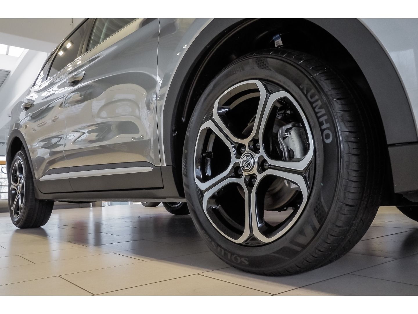 MG ZS