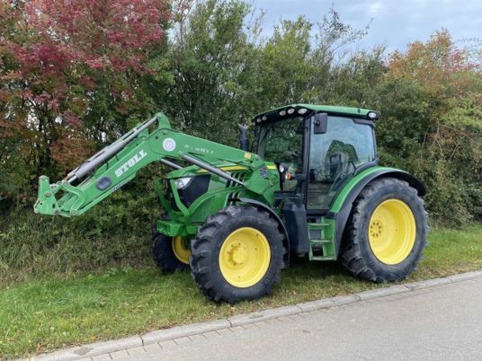 John Deere 6115R mit Stoll FZ30