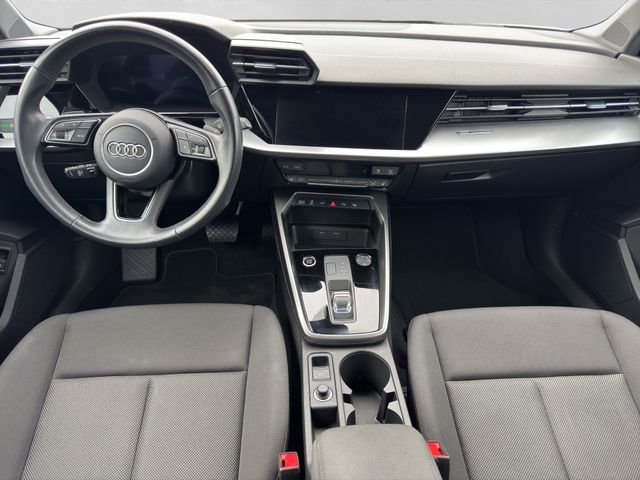 Fahrzeugabbildung Audi A3 Sportback 40 TFSI e S-tronic+LED+MMI+CarPlay