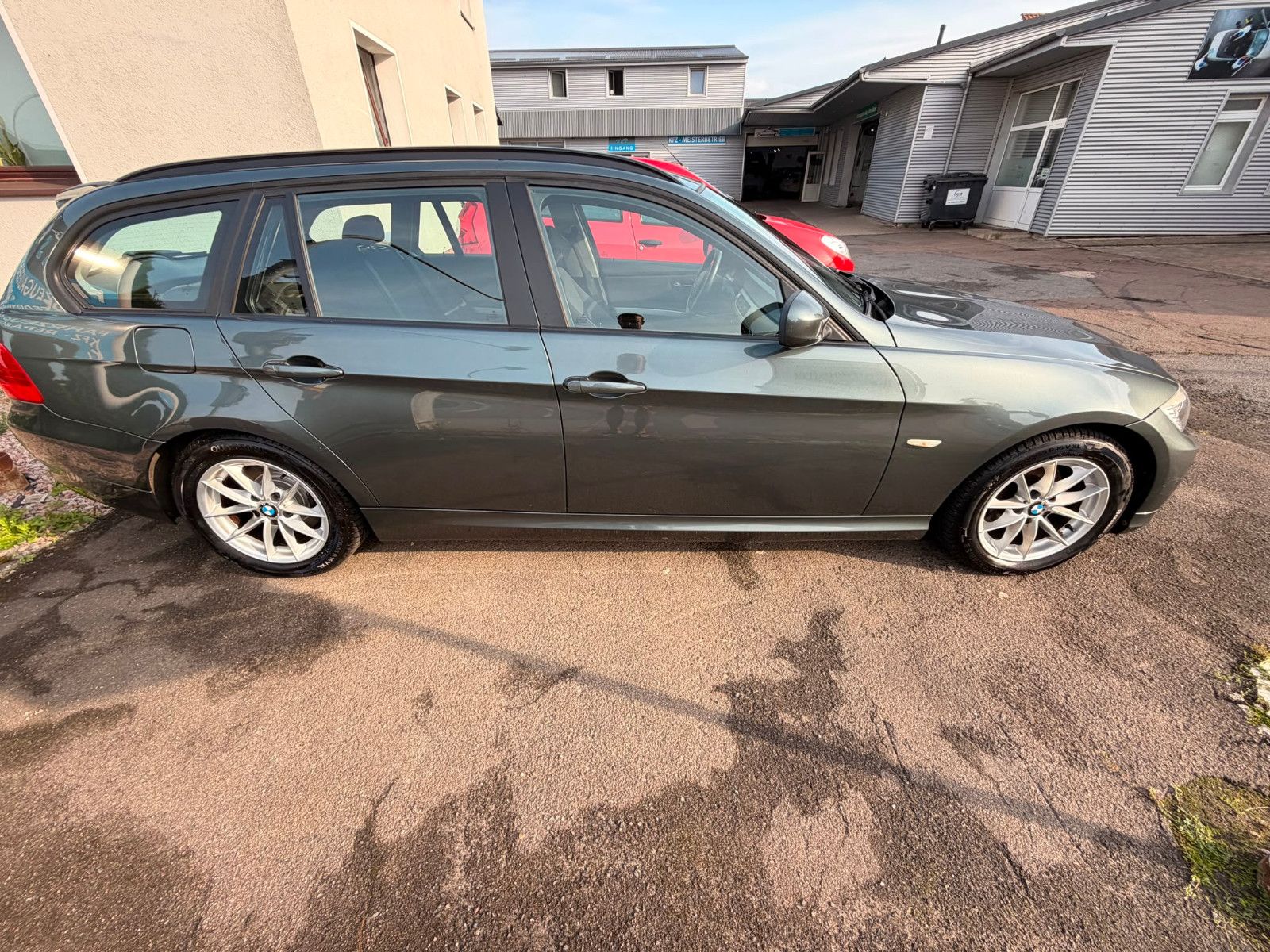 BMW BMW 318i Touring Edition Exclusive