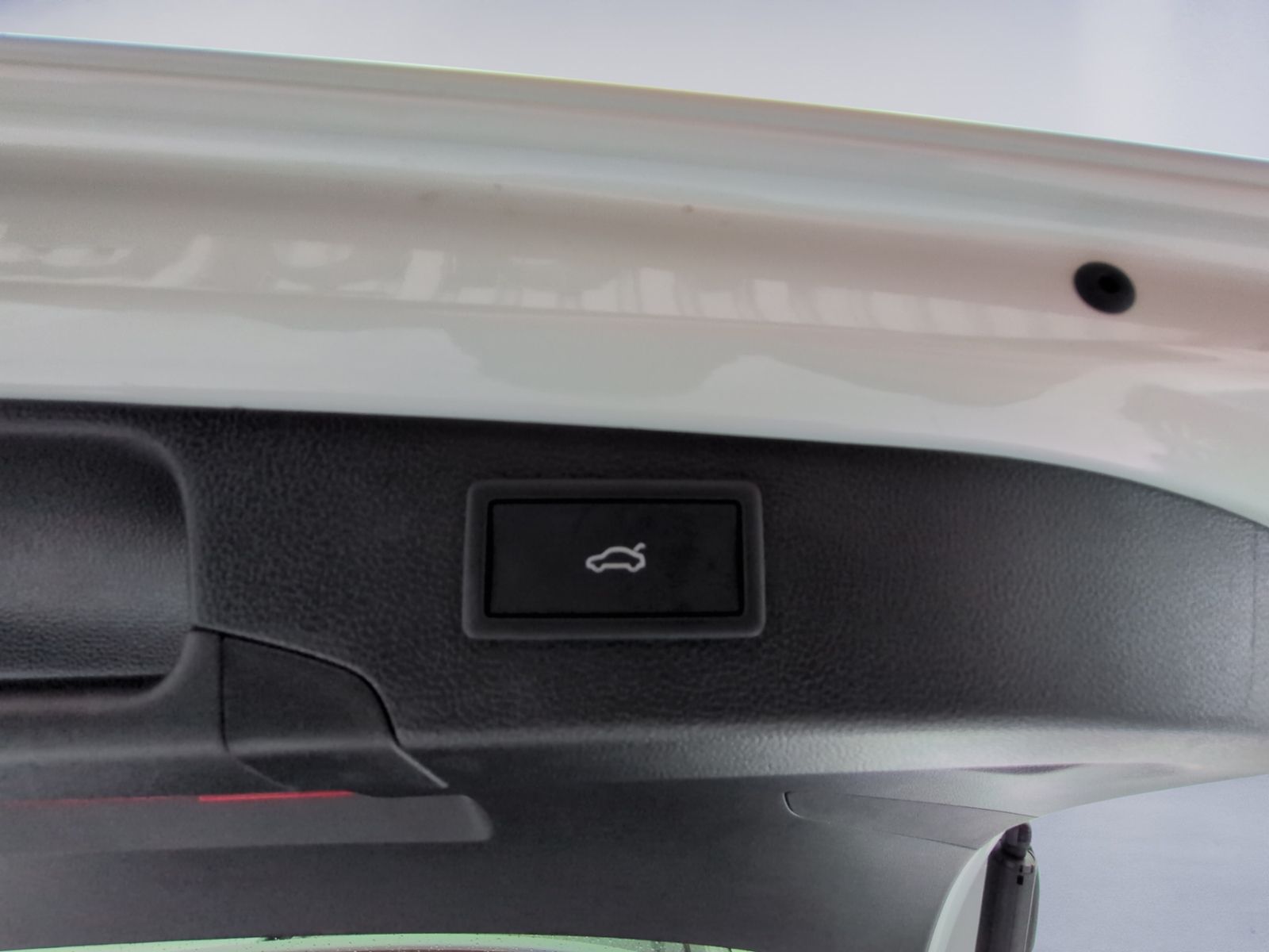 Passat Variant 2.0 TDI 4M R-Line STHZ+PANO+AHK+D