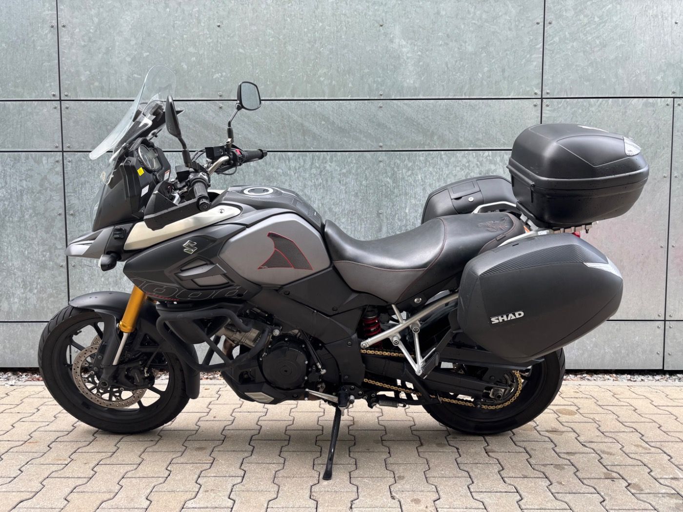 Fahrzeugabbildung Suzuki V-Strom DL 1000 Seitenkoffer, Topcase
