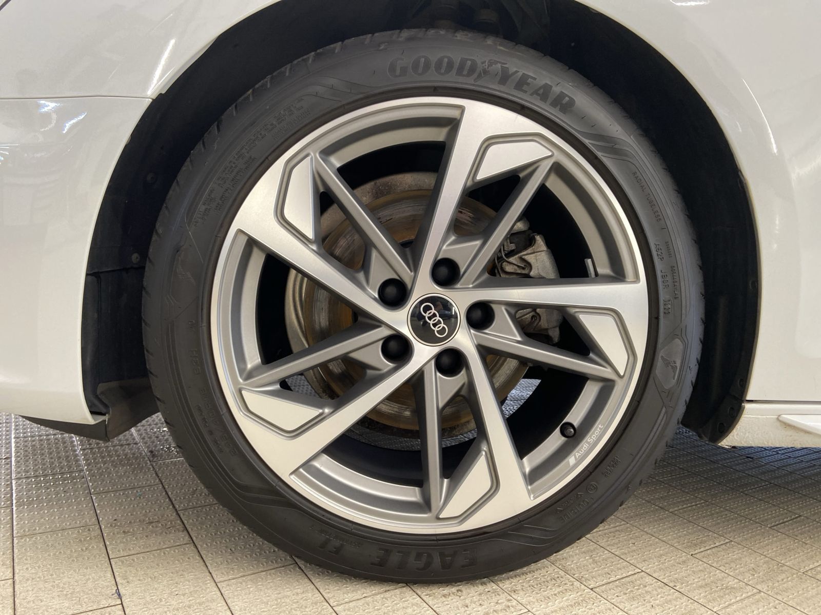 Audi A4 - Bild 15