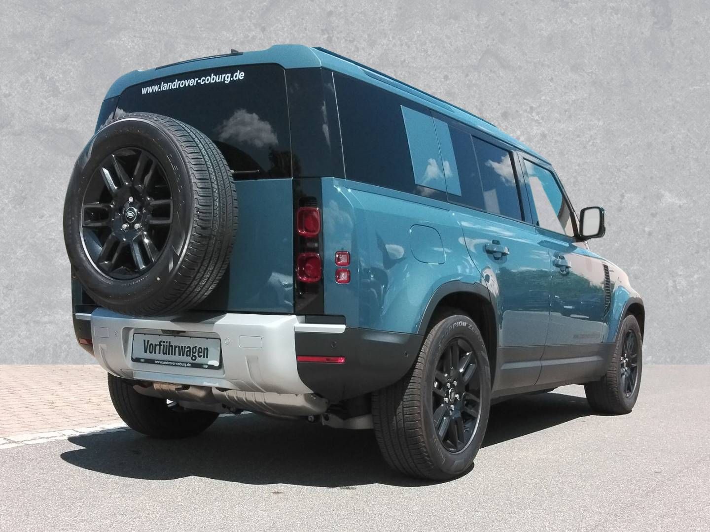 Fahrzeugabbildung Land Rover Defender 110 D250 S