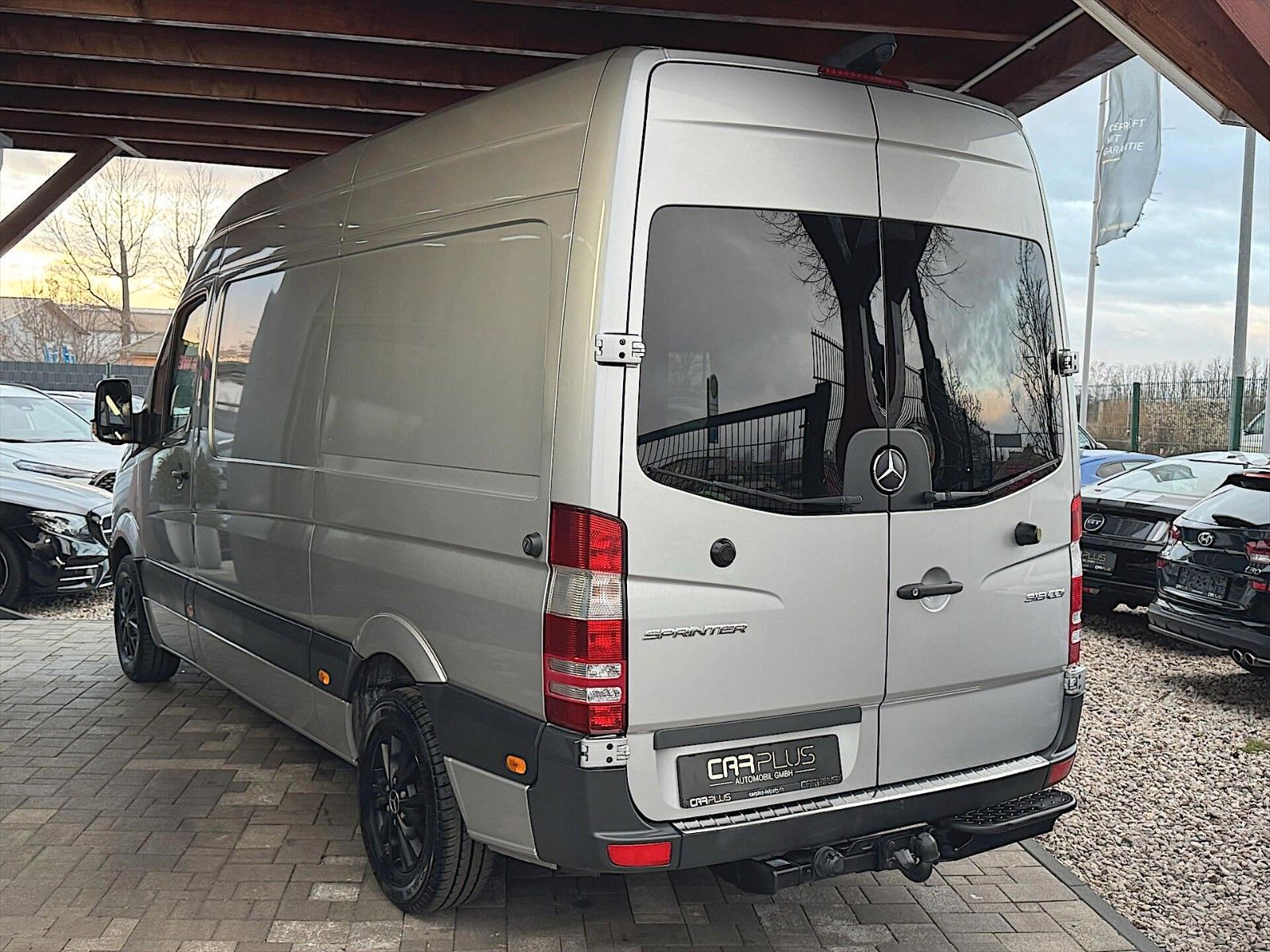 Fahrzeugabbildung Mercedes-Benz Sprinter II Kasten 319 CDI L2H3 *Bi-Xenon*19%*