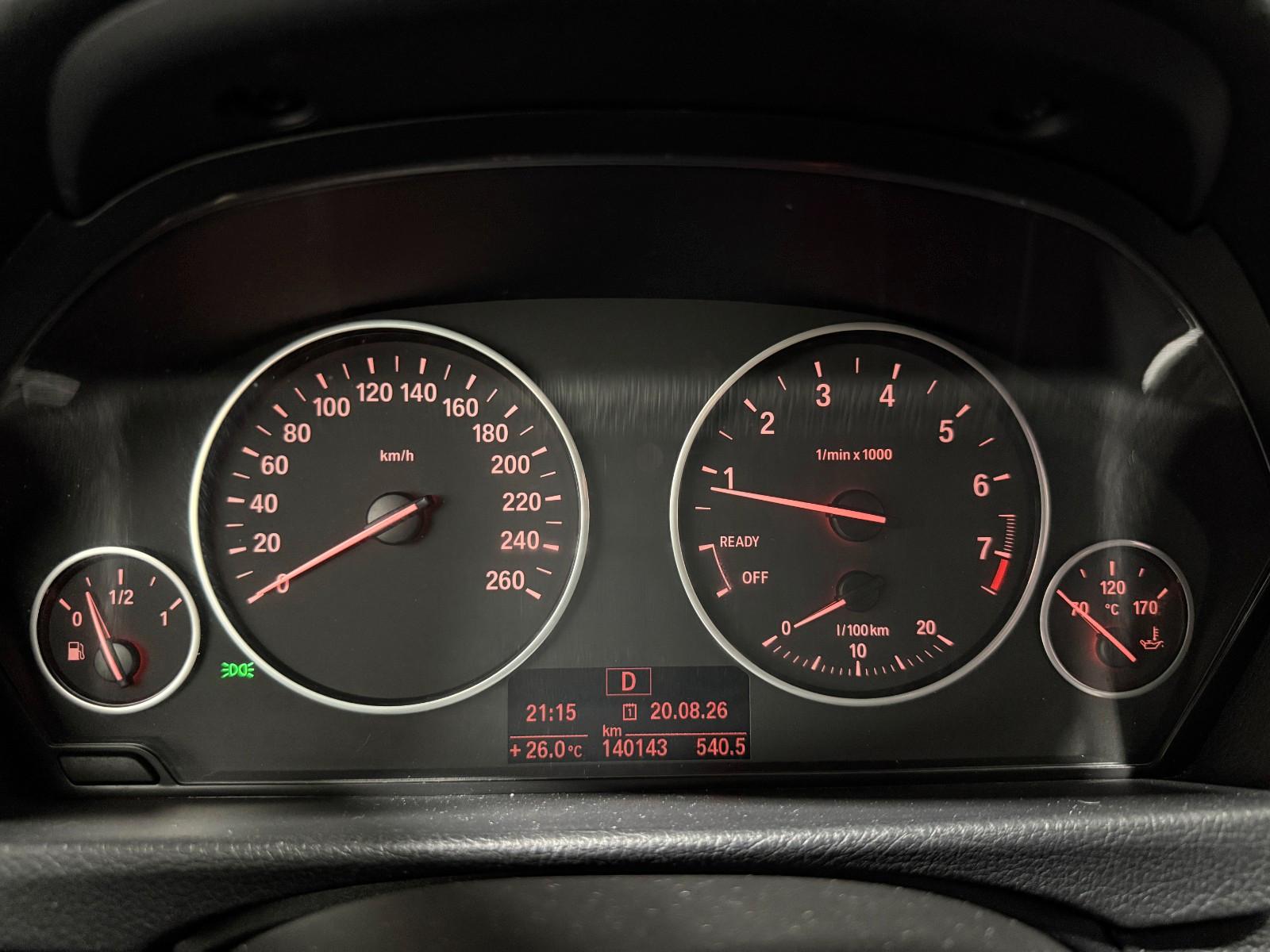 BMW 320i Touring F31 184 ch Luxury • Boîte auto • GPS • Hayon électrique • Xénon • Crit'Air 1