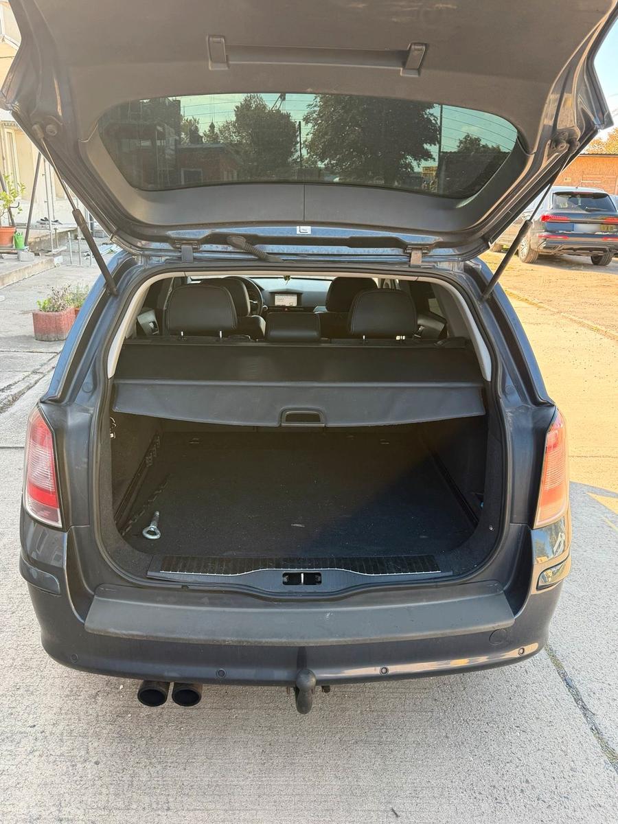 Opel Astra 2008 — photo 8