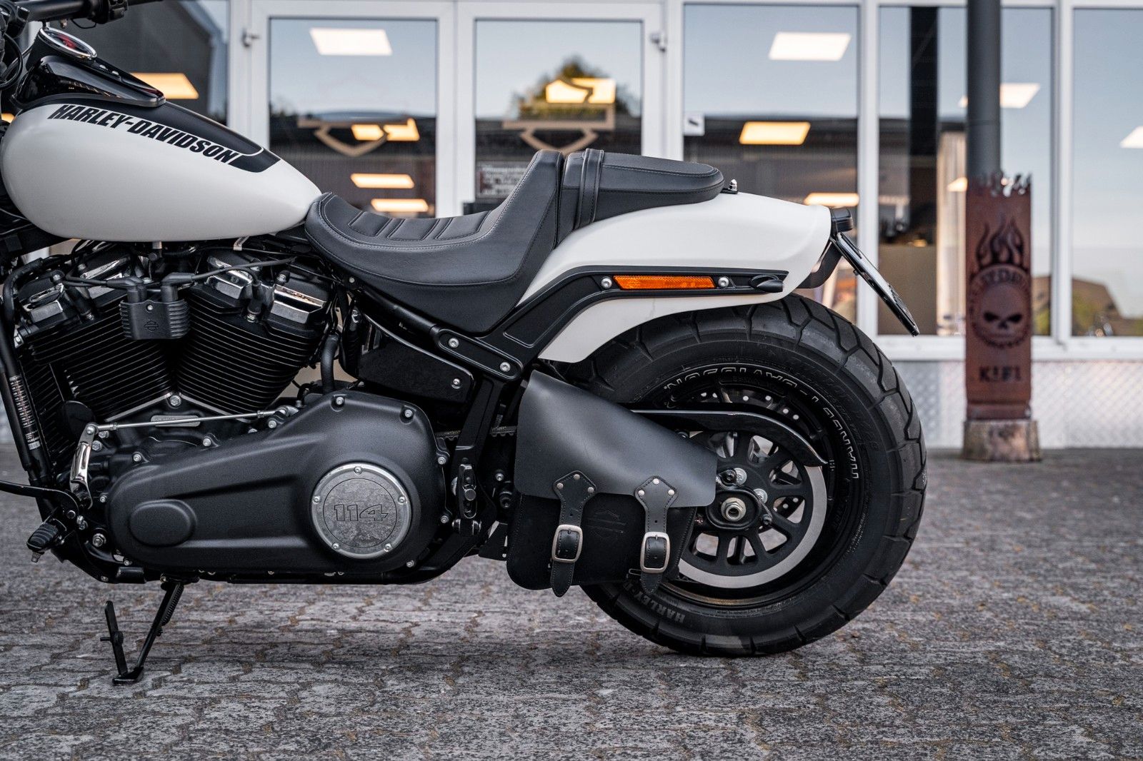 Fahrzeugabbildung Harley-Davidson FXFBS FAT BOB 114 CUI SOFTAIL - Jekill & Hyde