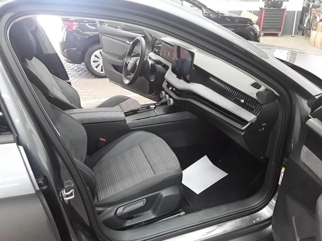 Skoda Superb - Bild 4