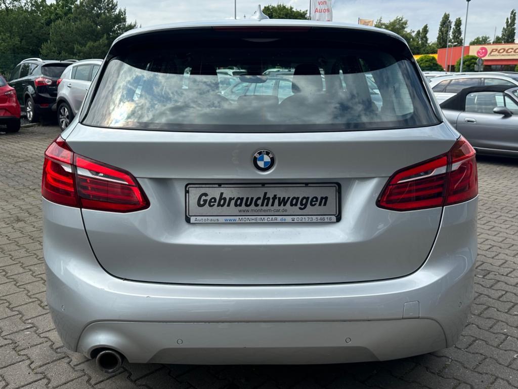 BMW 225