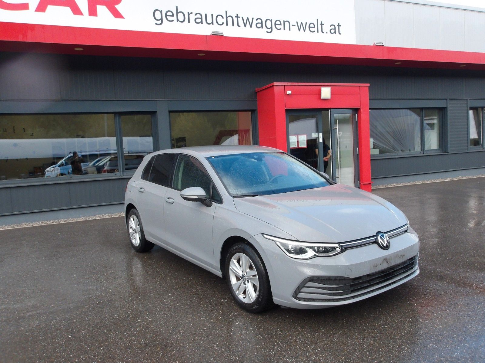 Volkswagen Golf VIII Lim. Life TSI  EXP € 13450.- imagem 3