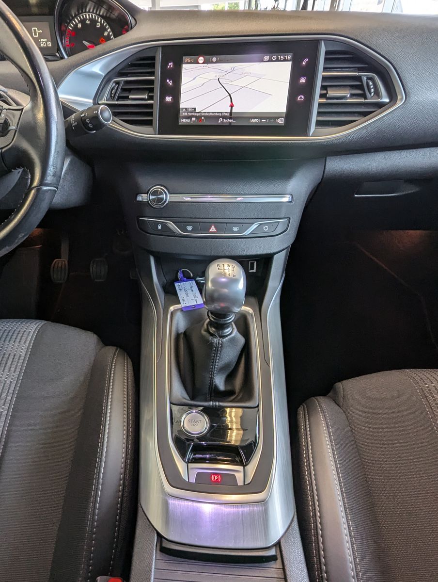 PEUGEOT 308 1.2 e-THP Allure Full-LED-Paket Kamera Navi+ - Image 19