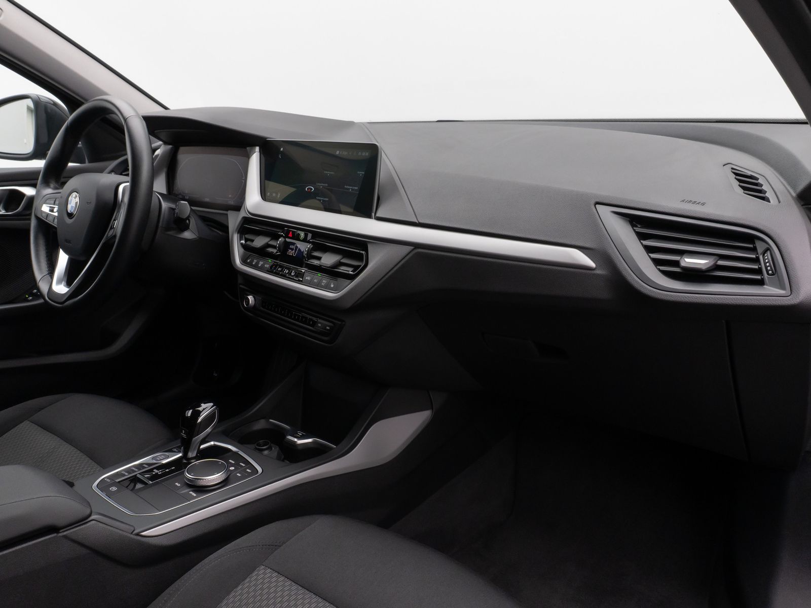 Fahrzeugabbildung BMW 116i CockPitPro DAB PDC LED Geschwindigkeitsreg