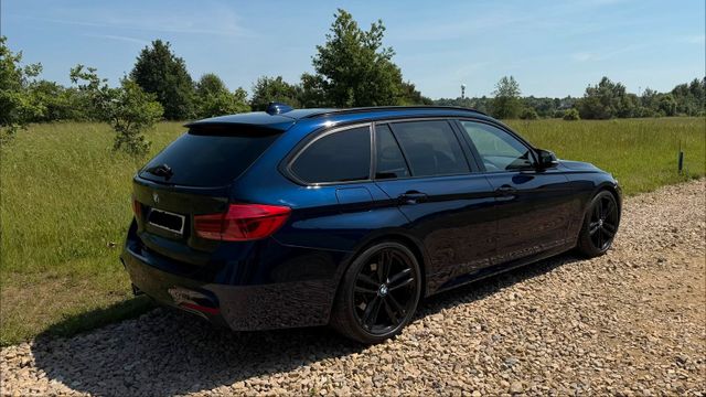 BMW BMW 320d Touring F31 M Paket Individual AC...