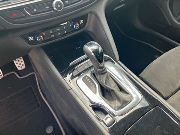 Opel INSIGNIA ST ULTIMATE 2.0 DIESEL  8-STUFEN-AUTOMA