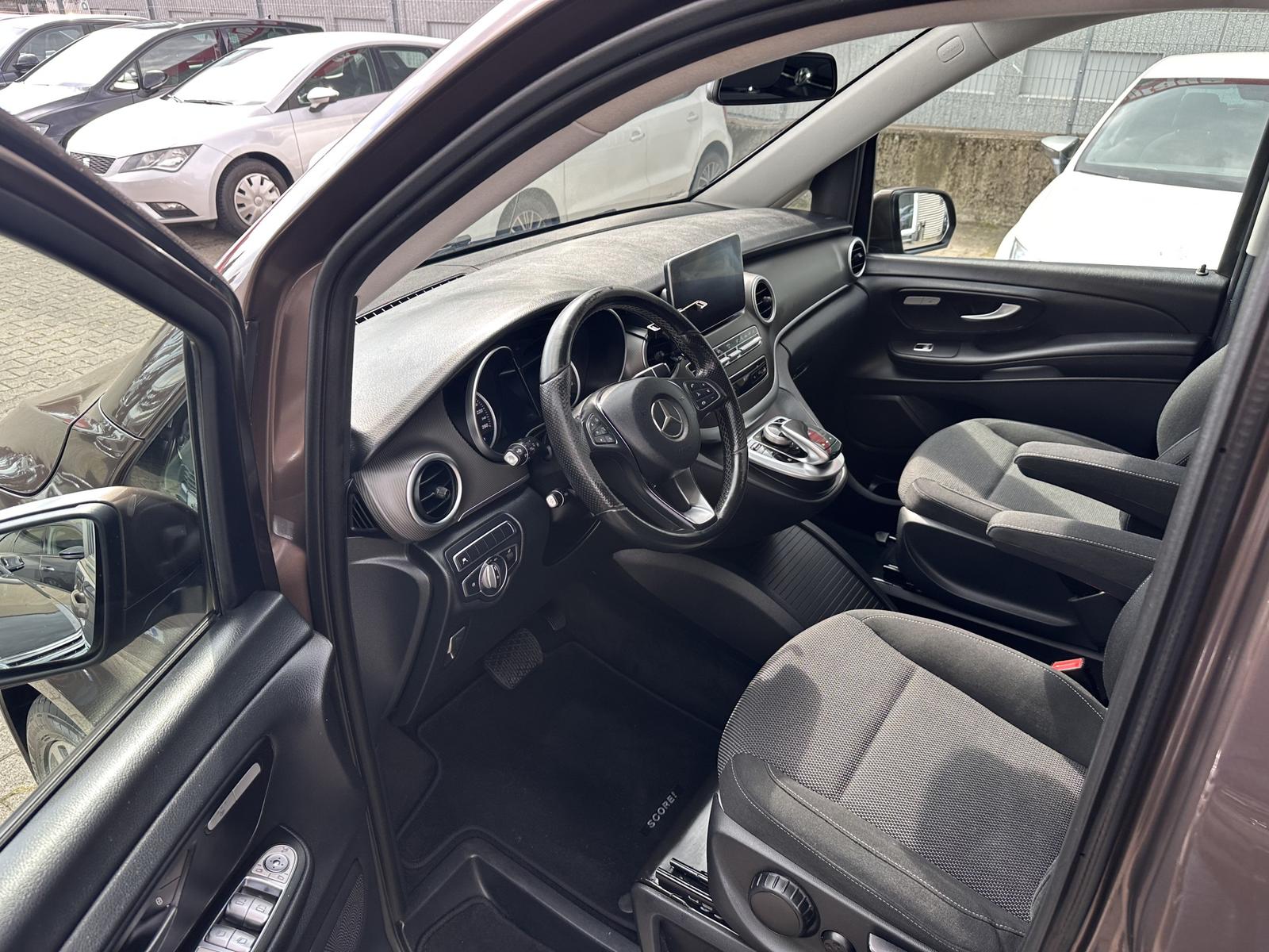 Mercedes-Benz V 250 d SCORE lang 8-Sitzer*Kamera*AHK*