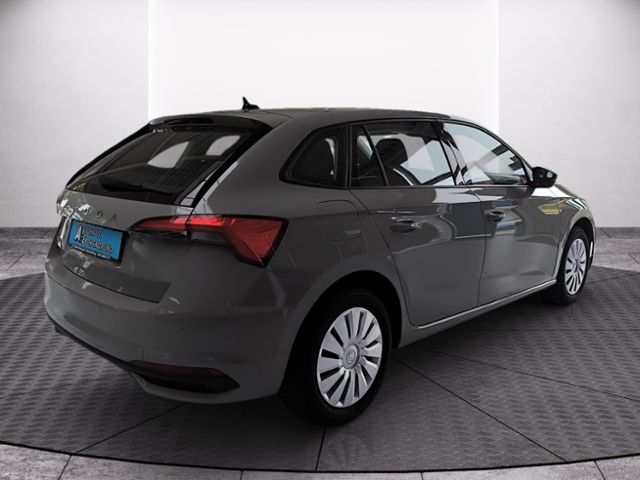 Fahrzeugabbildung SKODA Scala 1,0 TSI Essence Winter Paket LED