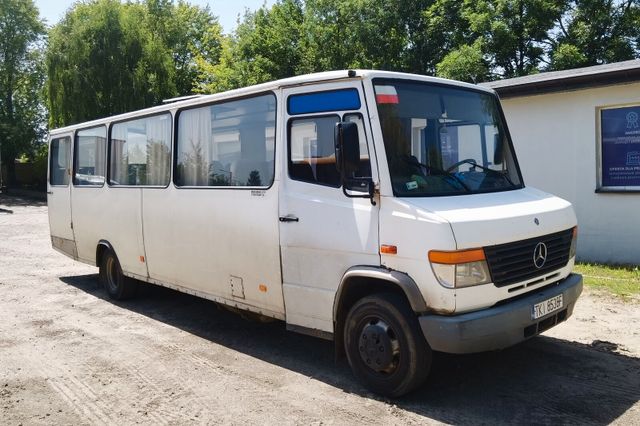 Mercedes-Benz Vario 814D 38+15