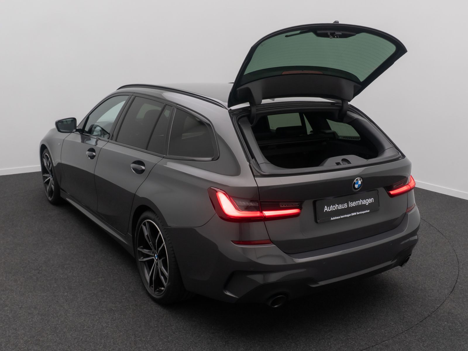 Fahrzeugabbildung BMW 320i M Sport Individual Komfort Laser AHK 19Zoll