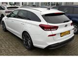 Hyundai i30 cw 1.6 CRDI N-Line Aut. *NAV*R-CAM*MEMORY* - Hyundai i30 mit Diesel-Antrieb: Kombi, Automatik, 1.6