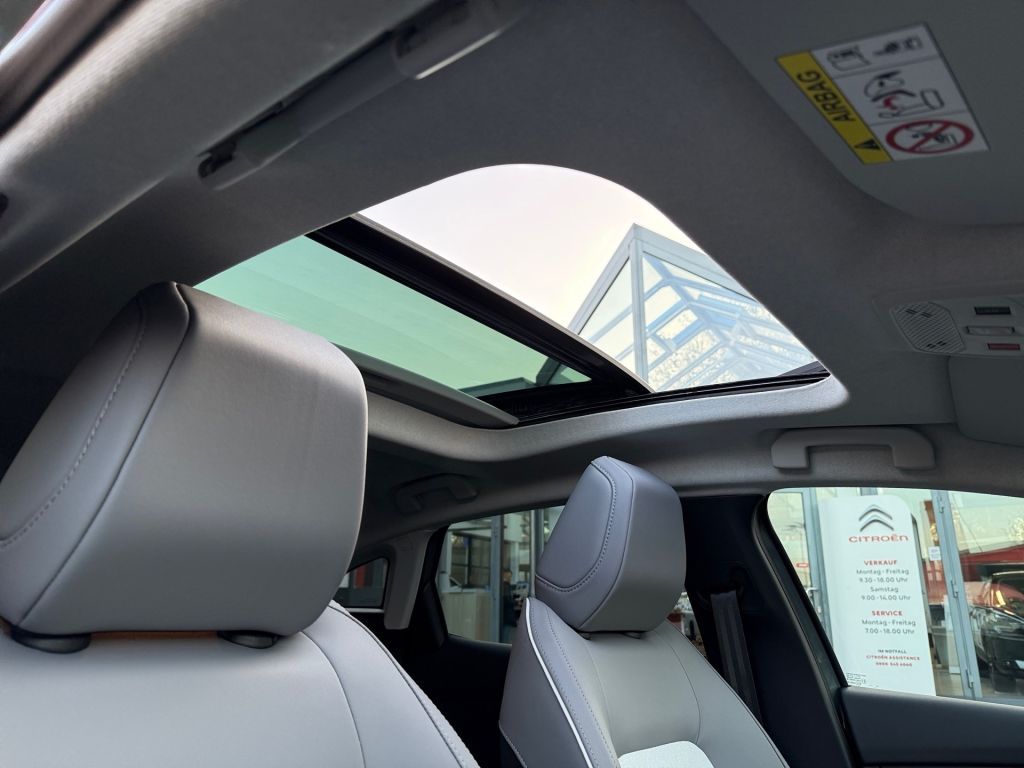 Fahrzeugabbildung Citroën C4 Hybrid 145 MAX - Schiebedach*Winter Paket